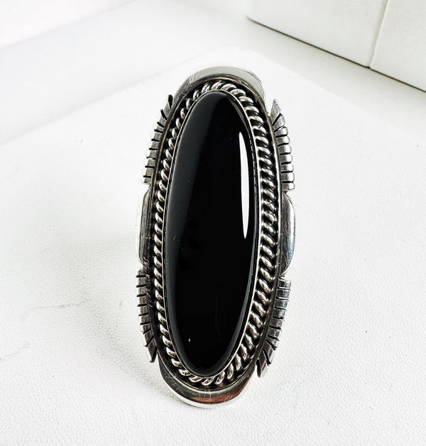 NAVAJO HANDMADE BLACK ONYX STATEMENT RING SIGNED BY TOM LEWIS SIZE 11 (CH4)