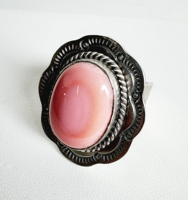 PINK CONCH J NELSON RING SIZE 10 (MW83)