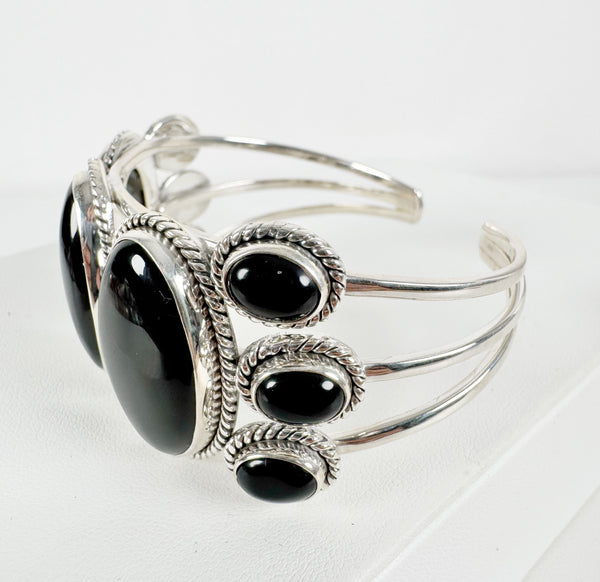 BLACK ONYX ADJUSTABLE CUFF