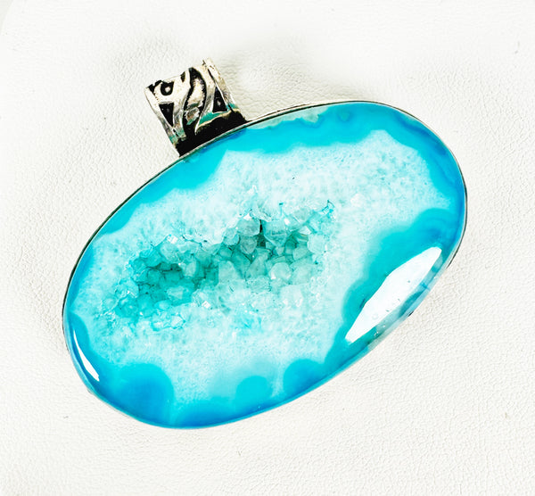 DYED AGATE DRUZY PENDANT