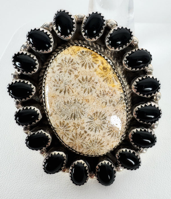 BLACK ONYX & FOSSIL FLOWER (CHRYSANTHEMUM) RING SIZE 7 (MW7)