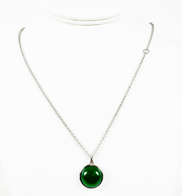 GREEN JADE AMULET NECKLACE (30" ADJUSTABLE)