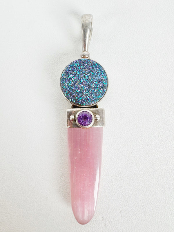 RAINBOW TITANIUM DRUZY AND PINK FIBER OPTIC SILVER PENDANT (RB17)