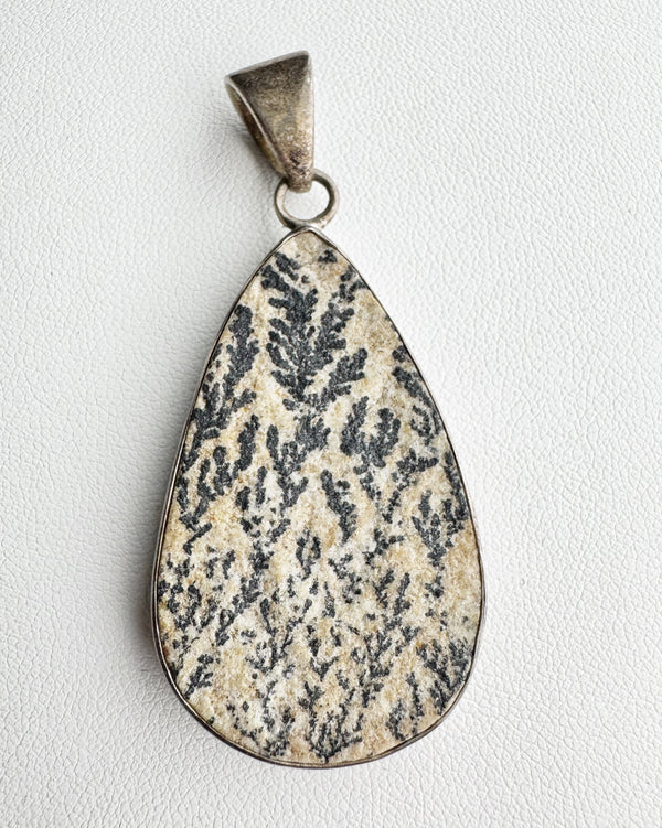 DENDRITE ROCK DROP PENDANT (SG6)