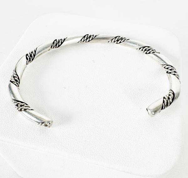 (MARKDOWN ALERT) ROPE TWIST ALL SILVER ADJUSTABLE CUFF (DC7)