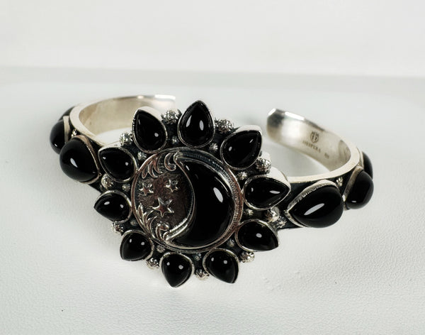 HESPERA BLACK ONYX SUN & MOON ADJUSTABLE CUFF (MW68)