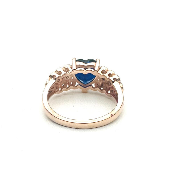 (MARKDOWN ALERT!) FACETED SAPPHIRES & WHITE TOPAZ ROSE GOLD HEART RING SIZE 12 (DF10)