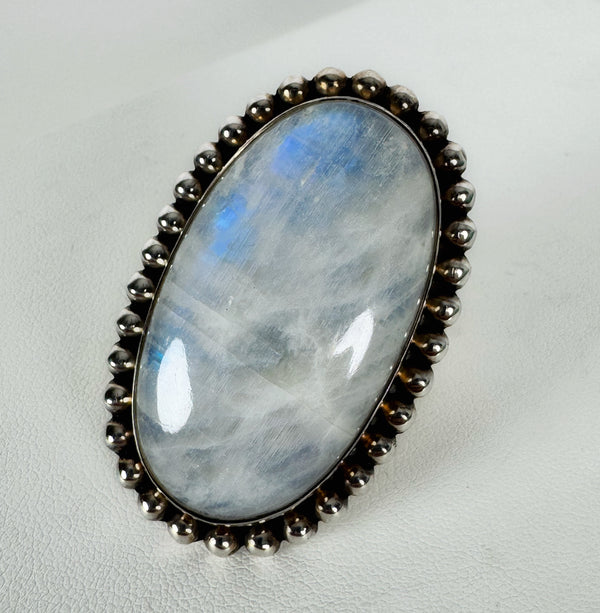 VICTORIAN MOONSTONE SOLITAIRE RING SIZE 7 (MW54)