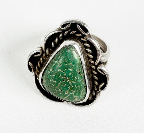 NATIVE HANDMADE ROYSTON TURQUOISE RING STAMPED BY M.T. SIZE 6'5" (SG7)