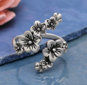 CHERRY BLOSSOMS ADJUSTABLE RING