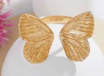 BUTTERFLY WINGS ADJUSTABLE RING