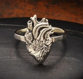 ANATOMICAL HEART RING