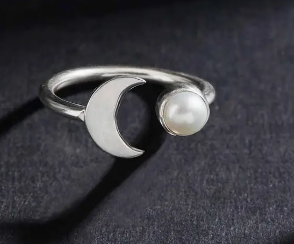 PEARLY CRESCENT MOON ADJUSTABLE RING