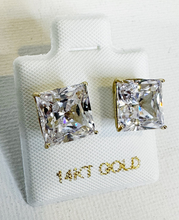 14KT GOLD MAN-MADE DIAMOND STUDS