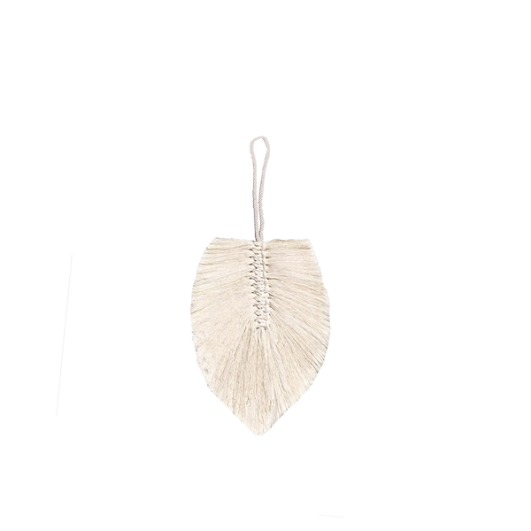 FEATHER MACRAMÉ