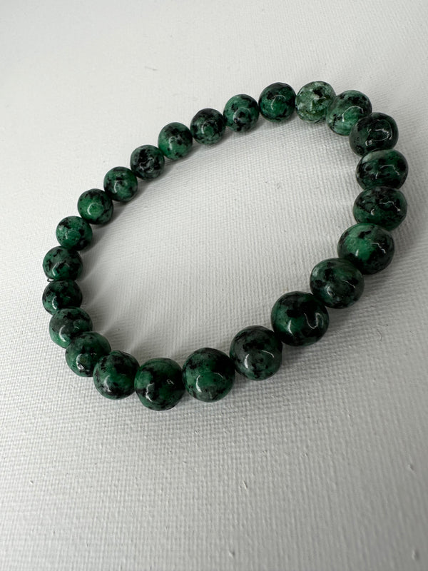 8MM GREEN FOSSIL STONE BRACELET